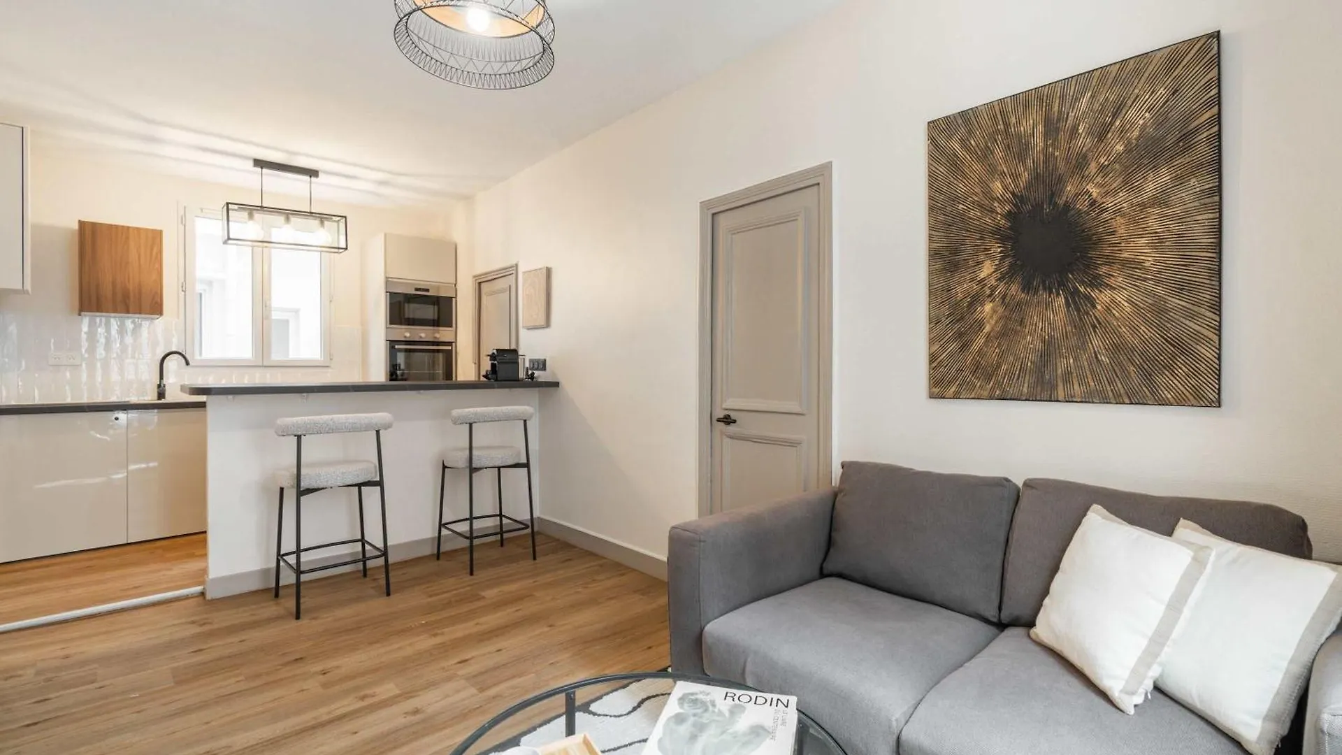 Apartment Near Porte De Versailles Paris